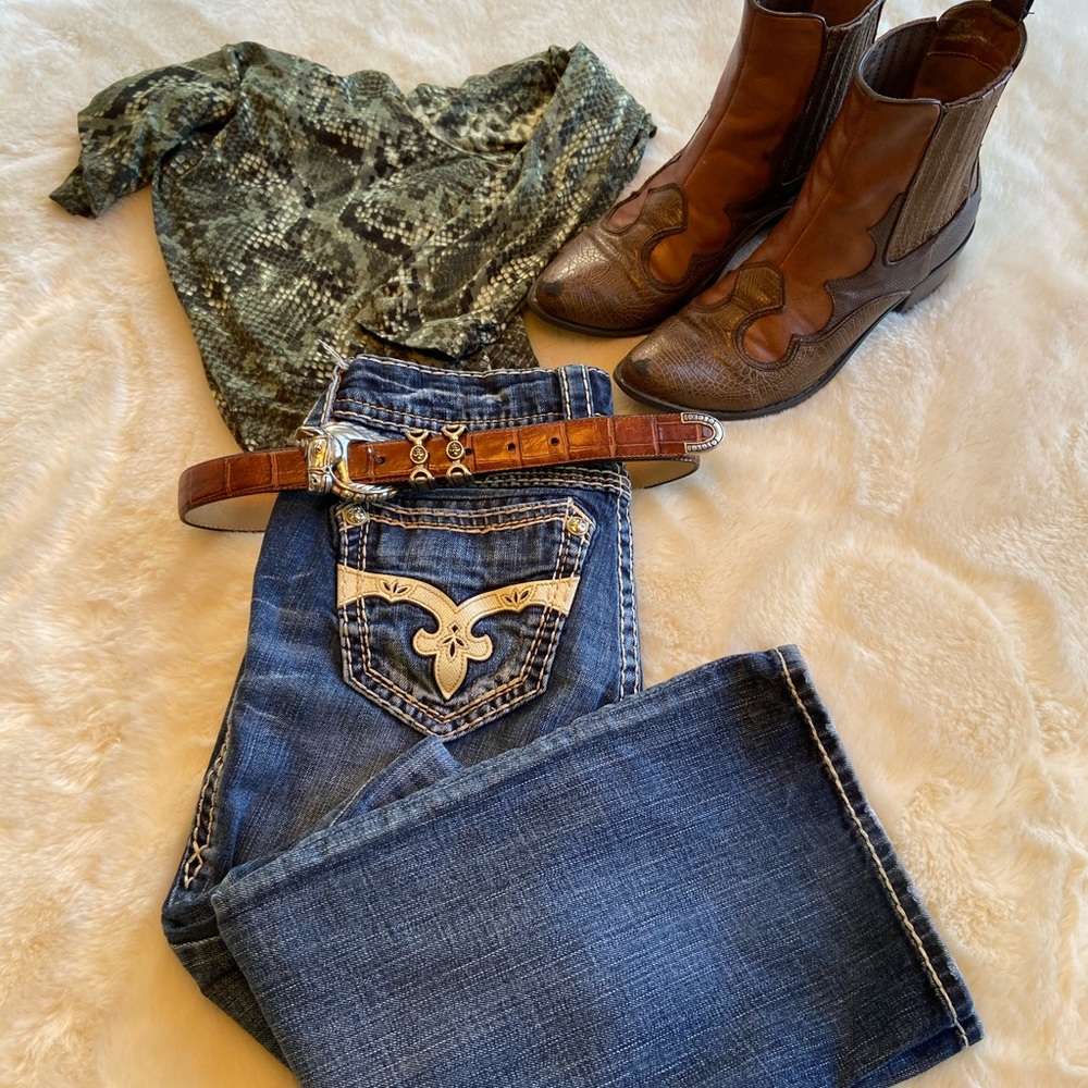 🛑SOLD🛑Rock Revival  Jeans size 28